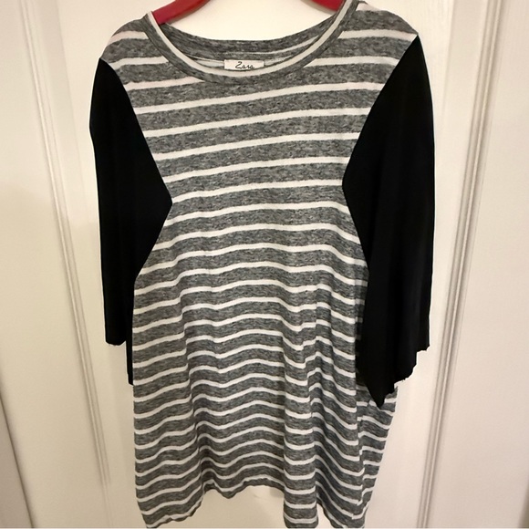 Zara Tops - Zara Gray and White Striped Top